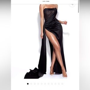 Miss Circle Satin dress